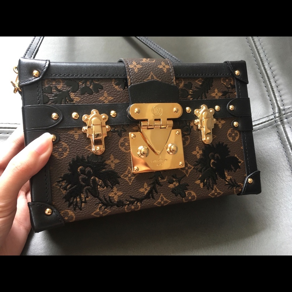 LOUIS VUITTON PETITE MALLE BAG